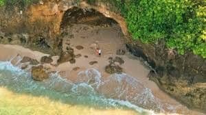 Pantai Gunung Payung