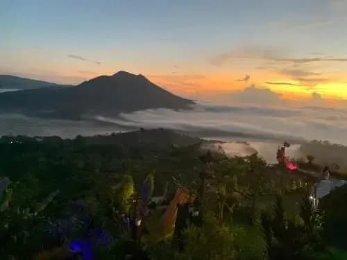 Menara Pelangi Waduk Sermo