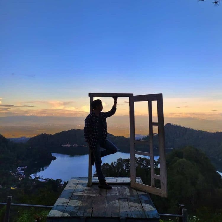 Bukit Sunset Mloko Sewu