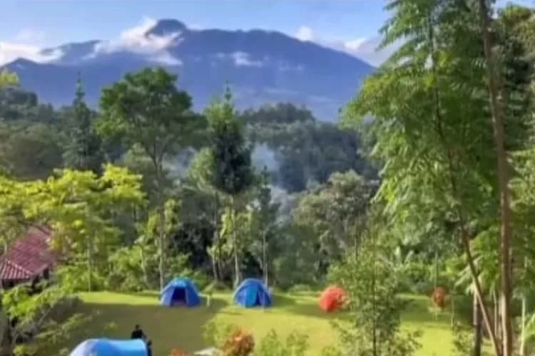 Everest Valley Family Camp