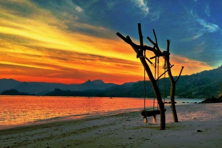 Pantai Mutiara Trenggalek