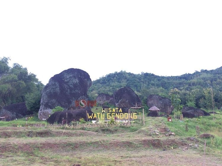 Watu Gendong